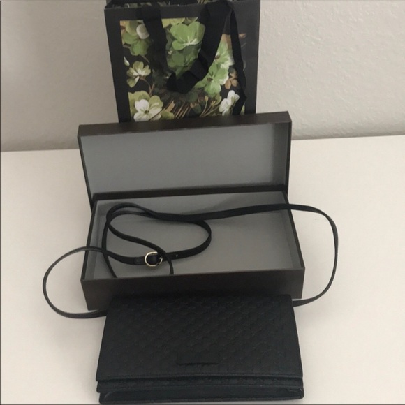 Gucci Handbags - Black Gucci Crossbody wallet